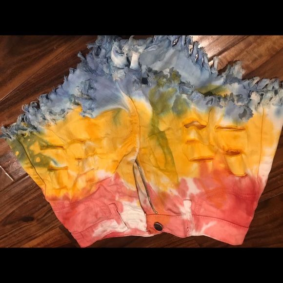 Booty shorts low rise size - Picture 2 of 5